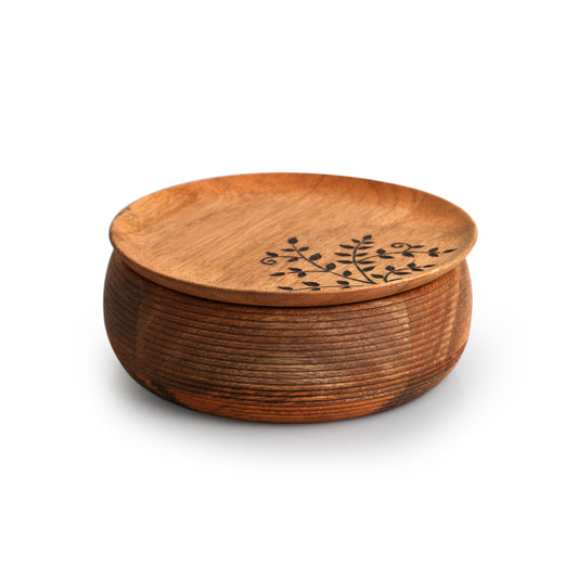 Burnt Leaf – Hand-Etched Mango Wood Chapati Box with Lid (1080 ml | Pyrographed | Handcrafted in India)