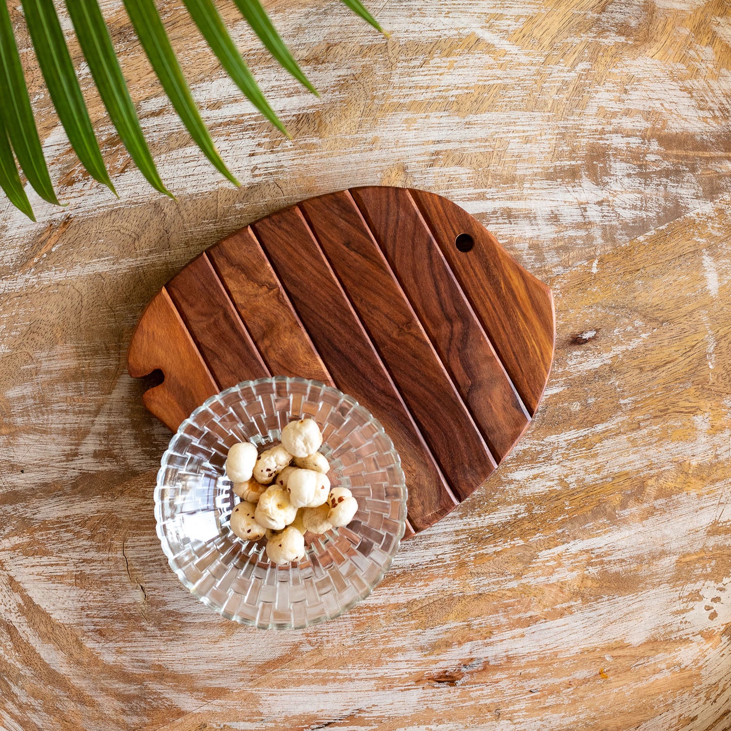 “Tideform” Handcrafted Expandable Fish Trivet in Sheesham Wood
