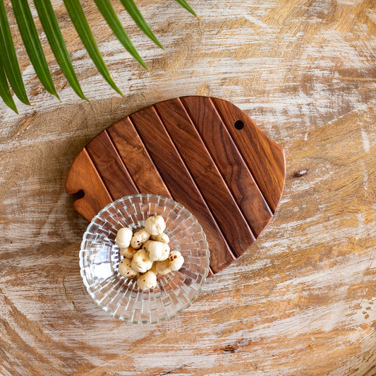 “Tideform” Handcrafted Expandable Fish Trivet in Sheesham Wood