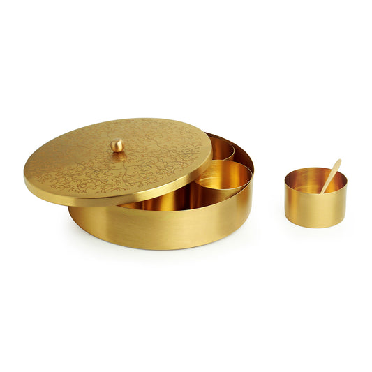 “The Bloom Mini” – Floral-Etched Brass Spice Box (7 Containers, 40 ml)